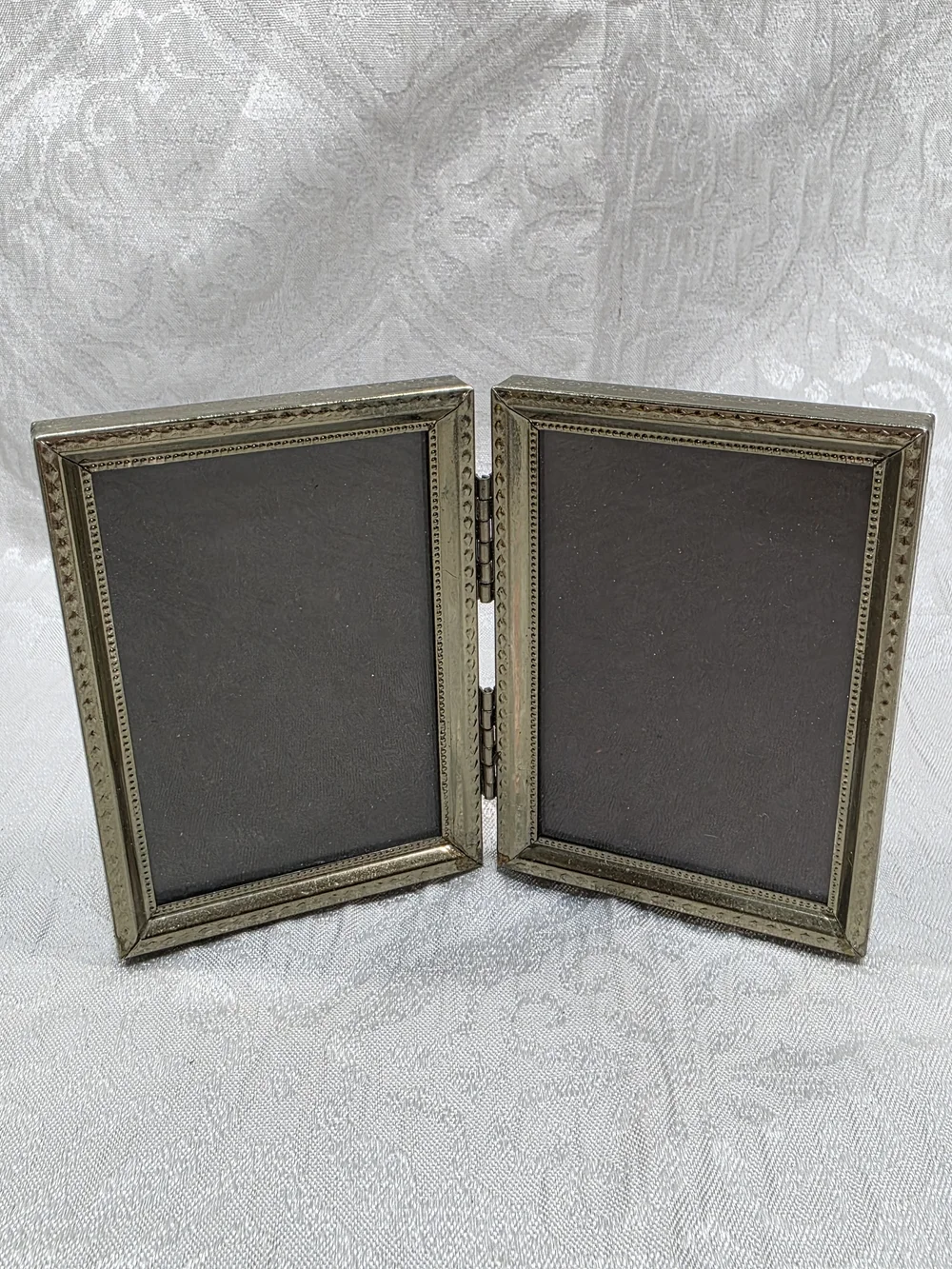 VTG MCM STANDING GOLD METAL TWO PHOTO HINGED FRAME